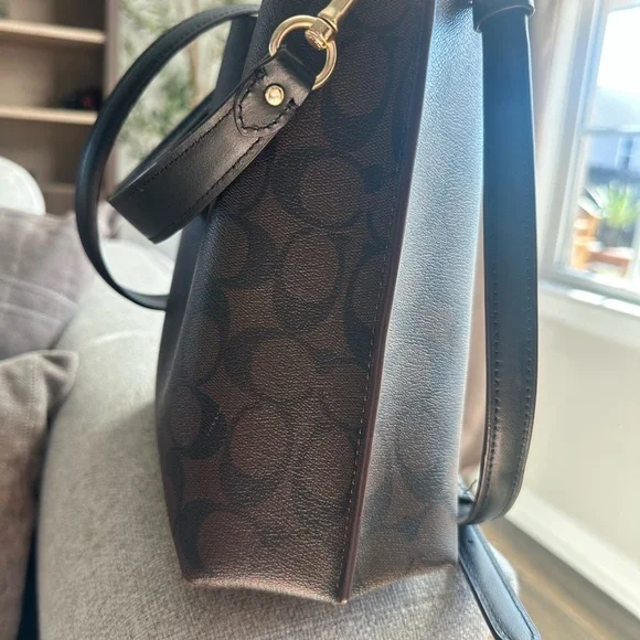 Coach Brown and Black Signature mollie bucket Bag - Picture 10 of 10